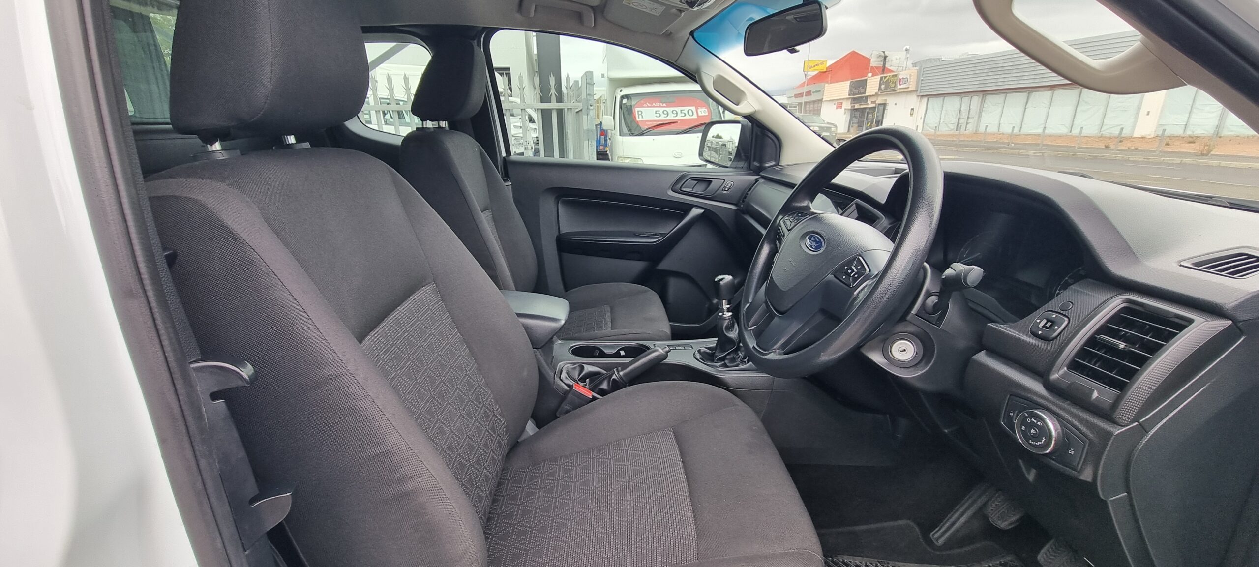 2022 Ford Ranger 2.2 TDCi XL SuperCab - Image 10