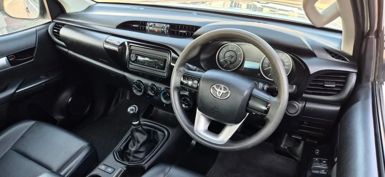 2021 Toyota Hilux 2.4 GD-6 Raised Body Raider Extended Cab - Image 21