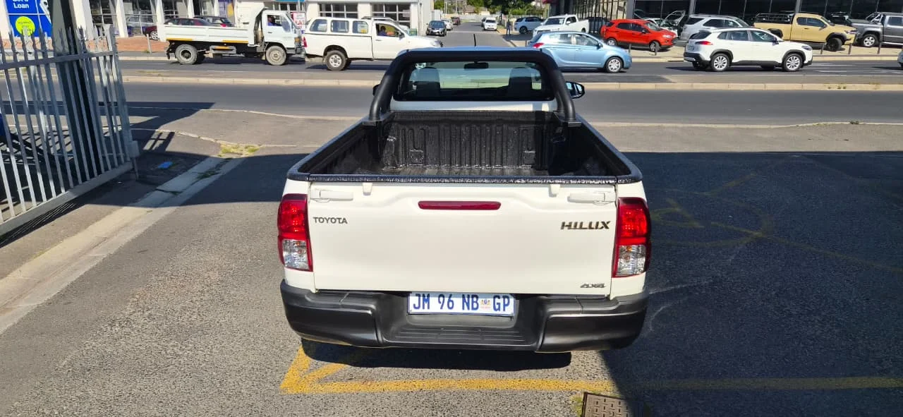 2021 Toyota Hilux 2.4 GD-6 Raised Body Raider Extended Cab - Image 19