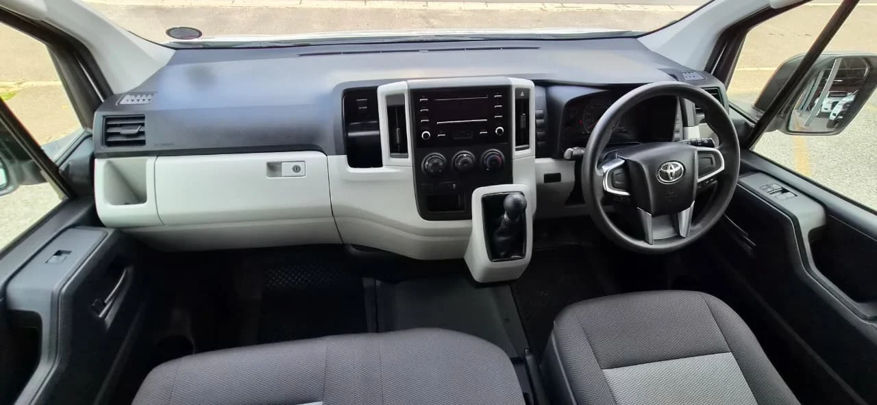 2021 Toyota Quantum 2.8 LWB CrewCab Panel Van - Image 4