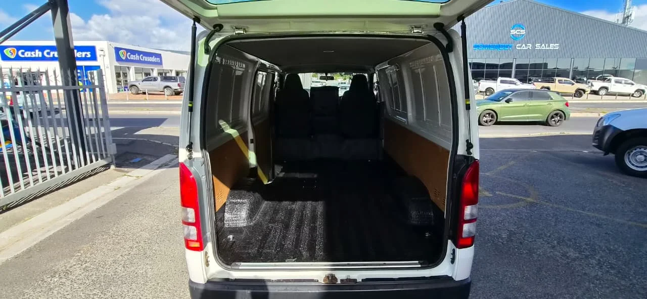 2019 Toyota Quantum 2.5 D-4D Panel Van - Image 8