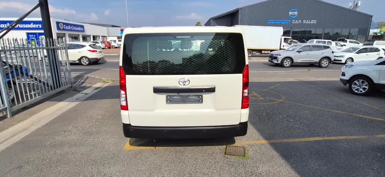 2021 Toyota Quantum 2.8 LWB CrewCab Panel Van - Image 10