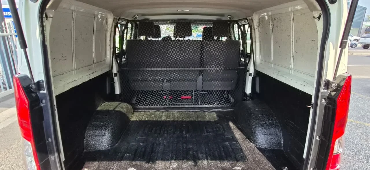 2021 Toyota Quantum 2.8 LWB CrewCab Panel Van - Image 9