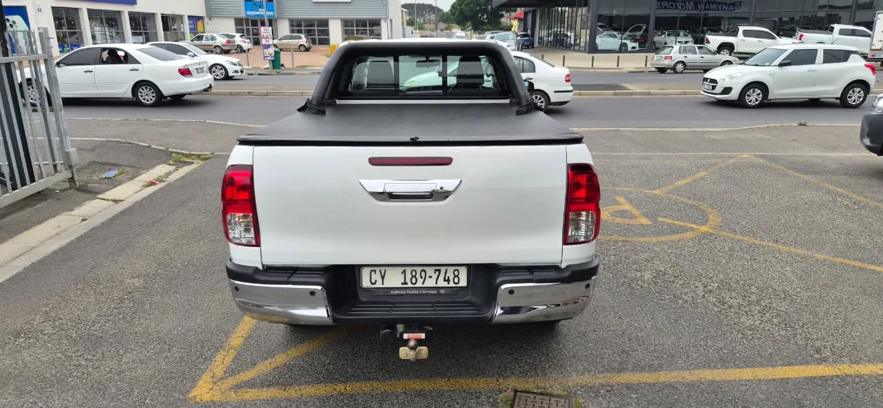 2021 Toyota Hilux 2.4 GD-6 Raised Body Raider Extended Cab - Image 7